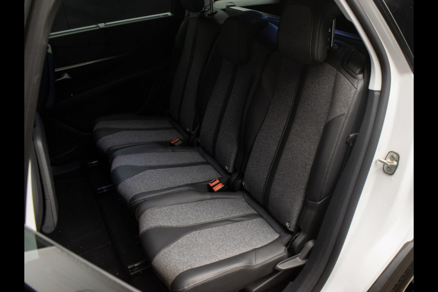 Peugeot 5008 1.2 PureTech Allure Sport (APPLE CARPLAY,NAVI,CRUISE,LED,CAMERA,STOELVERWARMING,ELECTRISCHE STOELEN,NETTESTAAT)