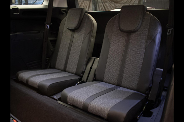 Peugeot 5008 1.2 PureTech Allure Sport (APPLE CARPLAY,NAVI,CRUISE,LED,CAMERA,STOELVERWARMING,ELECTRISCHE STOELEN,NETTESTAAT)