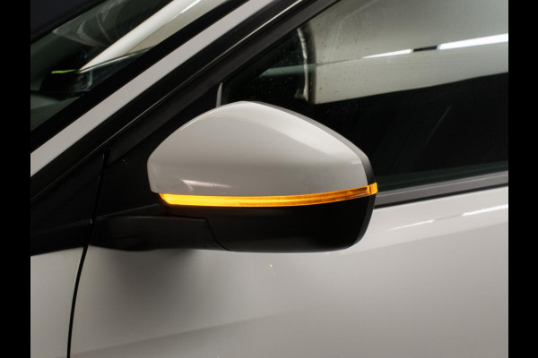 Peugeot 5008 1.2 PureTech Allure Sport (APPLE CARPLAY,NAVI,CRUISE,LED,CAMERA,STOELVERWARMING,ELECTRISCHE STOELEN,NETTESTAAT)