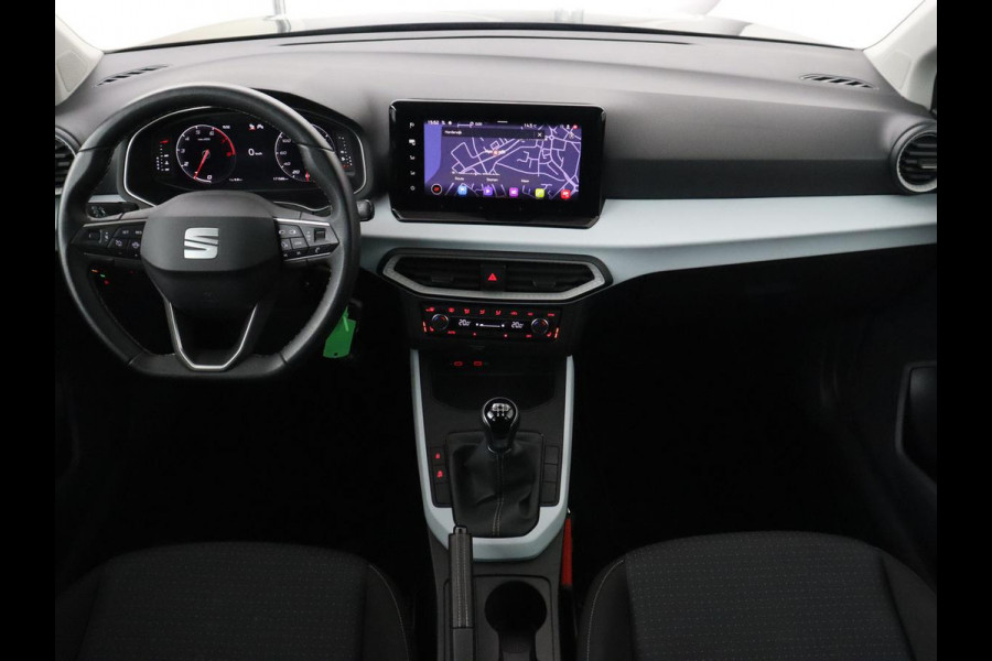 Seat Arona 1.0 TSI Style Intens | Stoelverwarming | Carplay | Virtual Cockpit | Navigatie | Full LED | Climate control | Parkeerhulp | DAB | Cruise control | Bluetooth | Getint glas