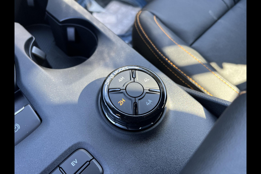 Ford Ranger 2.3 PHEV Wildtrak Double Cab 281pk |  5 persoons! | Technology Pack Plus Trailer | Cargo Area Pack | Power Rollertop | Prijs excl. BTW incl. BPM | laadkabel mode 3 16A