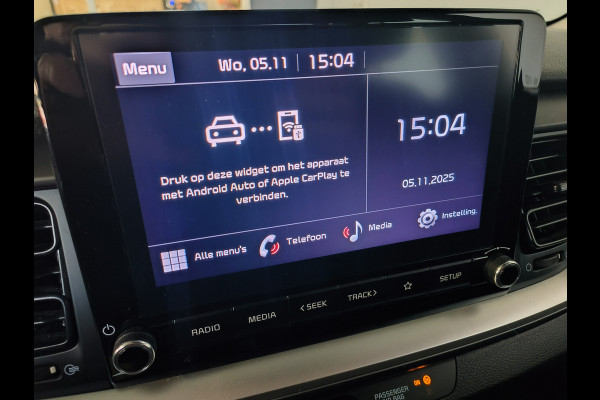 Kia Stonic 1.0 T-GDi MHEV Automaat uit 2022 Rijklaar + 12 maanden Bovag-garantie Henk Jongen Auto's in Helmond,  al 50 jaar service zoals 't hoort!