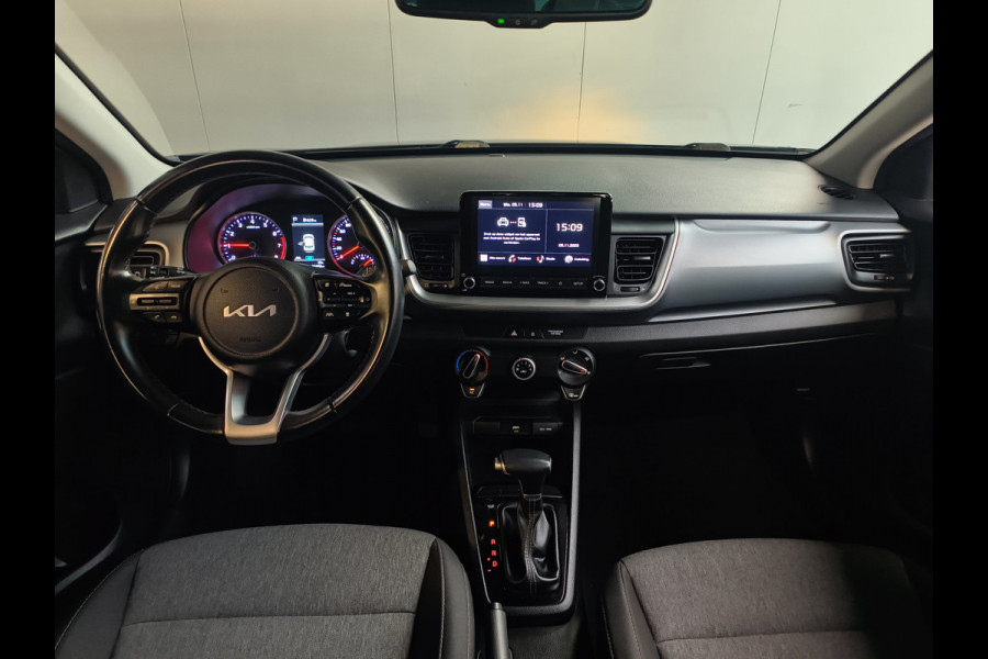 Kia Stonic 1.0 T-GDi MHEV Automaat uit 2022 Rijklaar + 12 maanden Bovag-garantie Henk Jongen Auto's in Helmond,  al 50 jaar service zoals 't hoort!