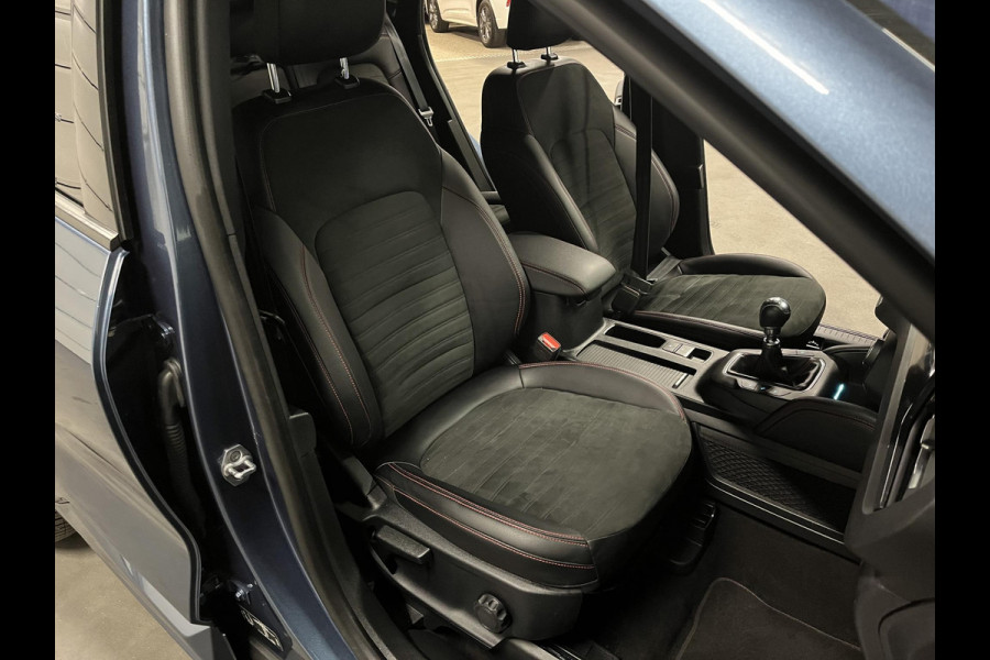 Ford Kuga 1.5 EcoBoost ST-Line X *1800 Trekgewicht | Trekhaak | Adapt. Cruise | B&O | Stuur-/Stoelverwarming | Carplay