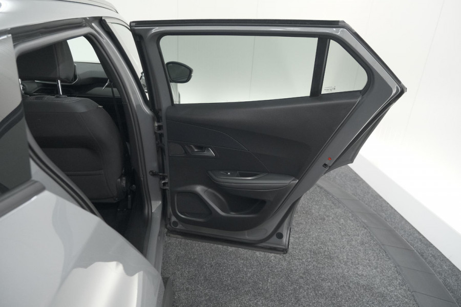 Peugeot 2008 PureTech 100 Allure | Camera | Navigatie | Parkeersensoren | Apple Carplay
