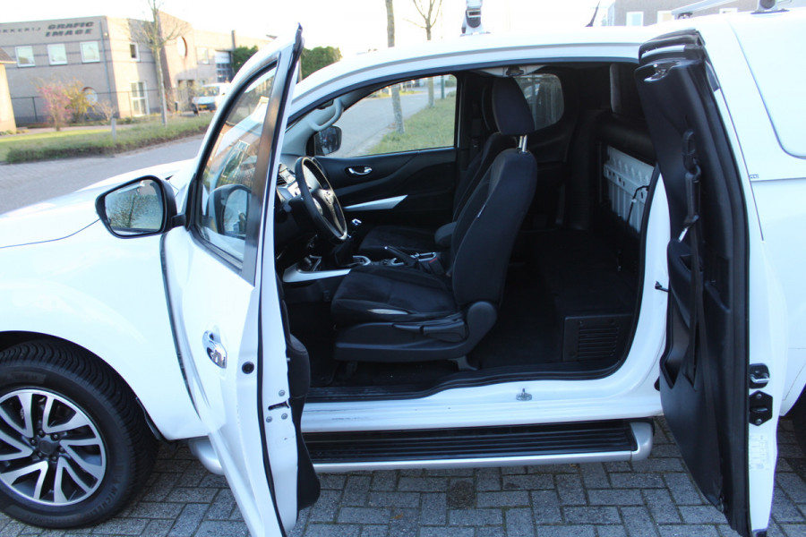 Nissan Navara NP300 2.3 dCi 120KW E6 4WD N-Connecta King Cab ✓ 3500KG trekhaak ✓ Road Ranger koffer ✓ 4x4