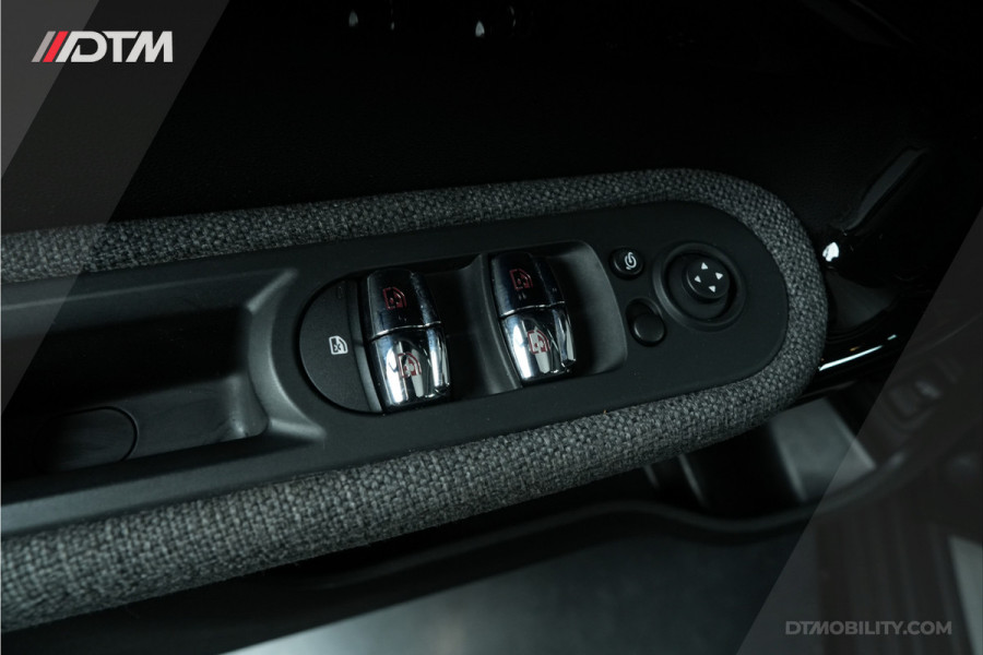 MINI Countryman 2.0 Cooper SE ALL4 Chili | Panoramadak | Sfeerverlichting | Camera