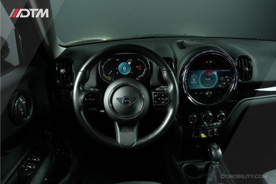 MINI Countryman 2.0 Cooper SE ALL4 Chili | Panoramadak | Sfeerverlichting | Camera