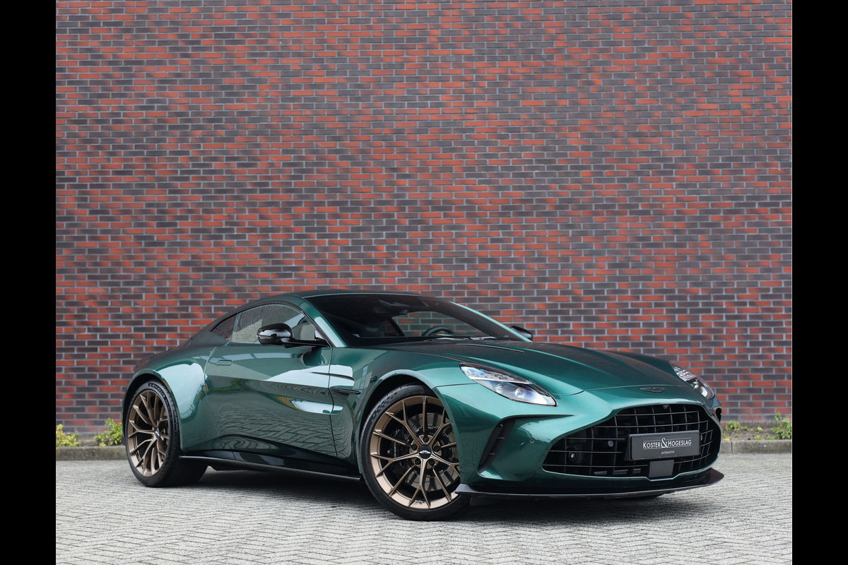 Aston Martin Vantage V8 | Malachite Green
