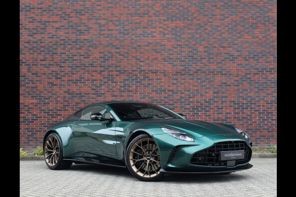 Aston Martin Vantage V8 | Malachite Green