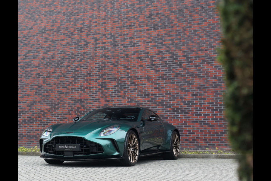 Aston Martin Vantage V8 | Malachite Green
