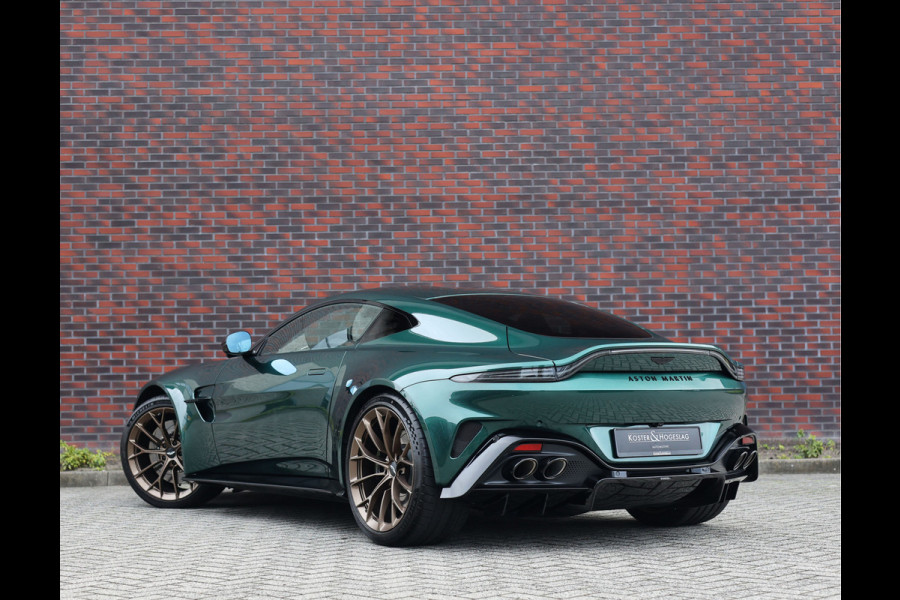 Aston Martin Vantage V8 | Malachite Green
