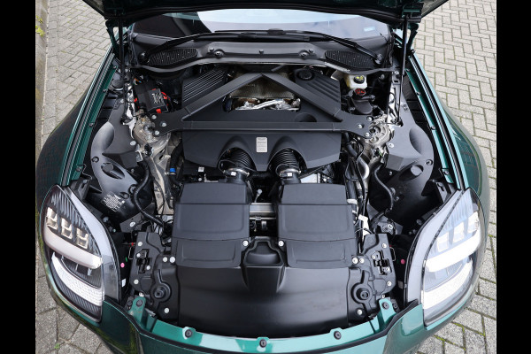 Aston Martin Vantage V8 | Malachite Green