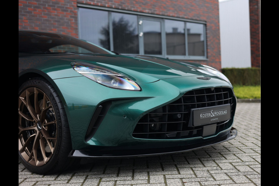 Aston Martin Vantage V8 | Malachite Green