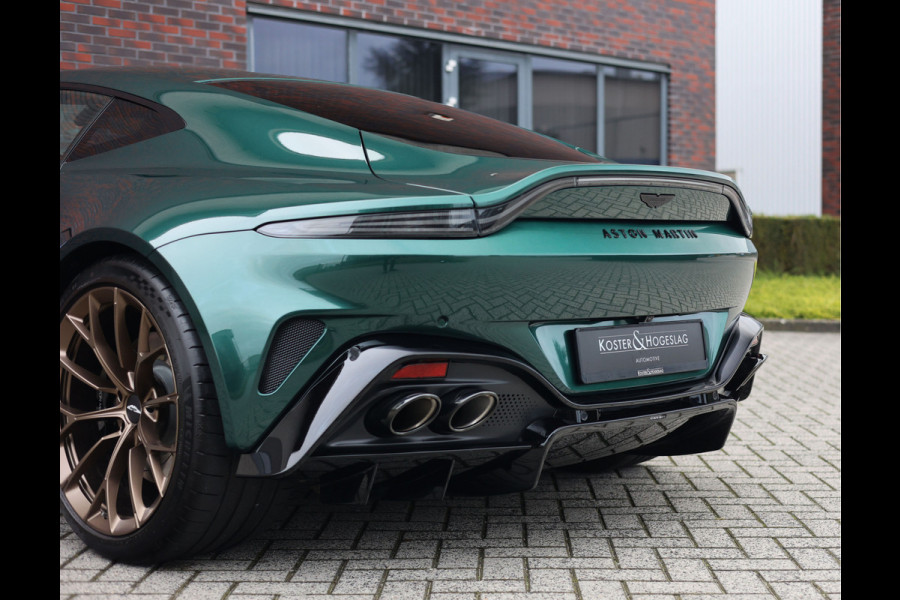 Aston Martin Vantage V8 | Malachite Green