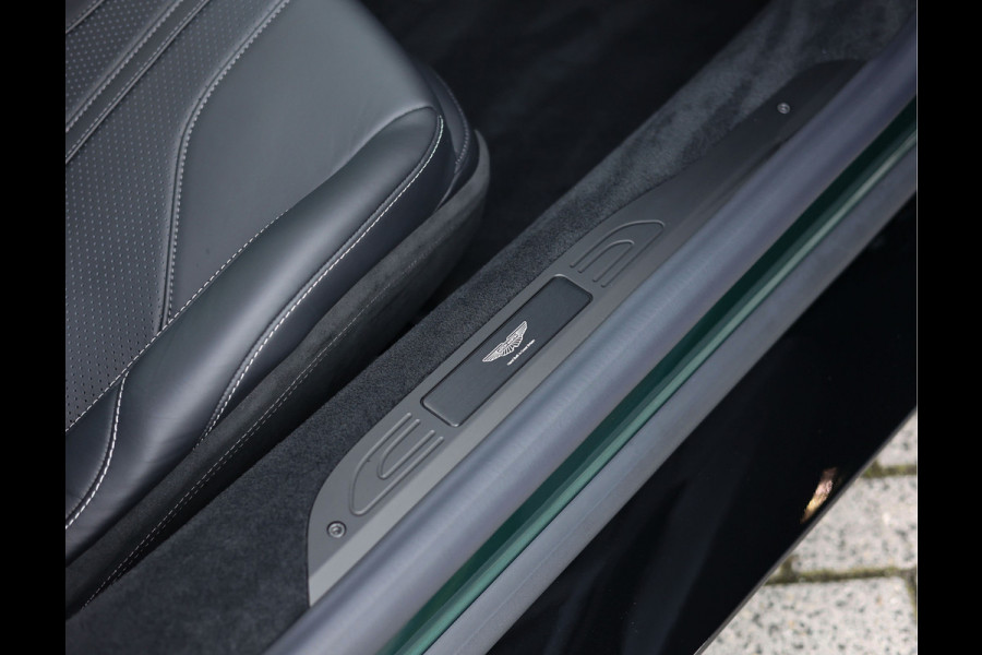 Aston Martin Vantage V8 | Malachite Green