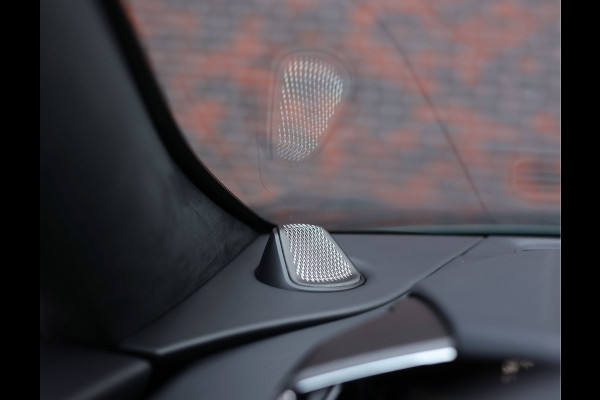 Aston Martin Vantage V8 | Malachite Green