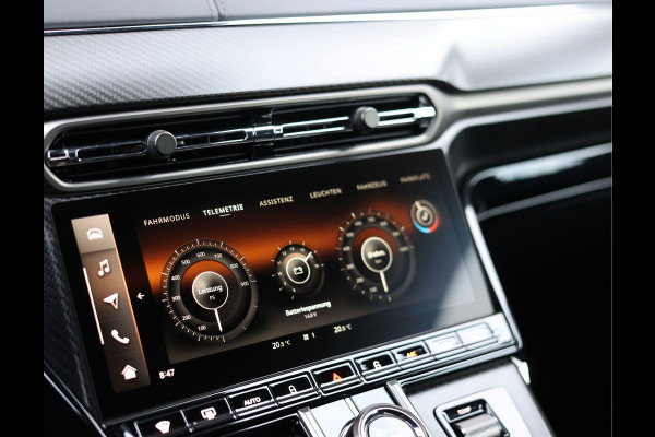 Aston Martin Vantage V8 | Malachite Green