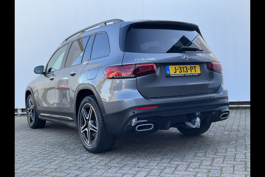 Mercedes-Benz Glb 7-Pers 200 Business Solution AMG 7p. Pano Memoryseats Trekhaak 7-Persoons