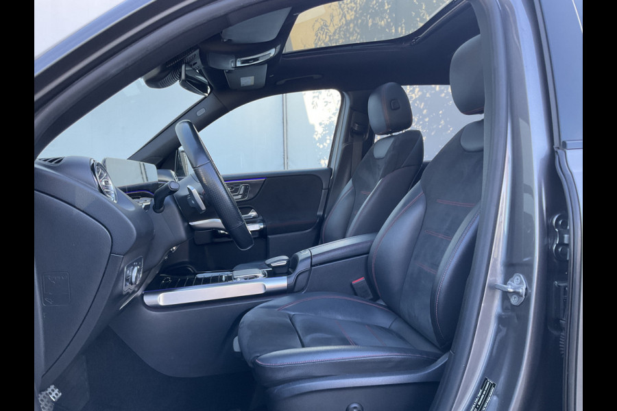 Mercedes-Benz Glb 7-Pers 200 Business Solution AMG 7p. Pano Memoryseats Trekhaak 7-Persoons