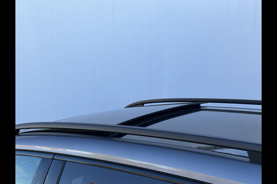 Mercedes-Benz Glb 7-Pers 200 Business Solution AMG 7p. Pano Memoryseats Trekhaak 7-Persoons