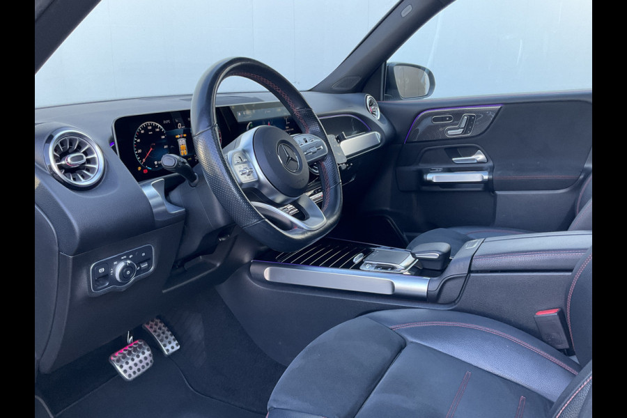 Mercedes-Benz Glb 7-Pers 200 Business Solution AMG 7p. Pano Memoryseats Trekhaak 7-Persoons