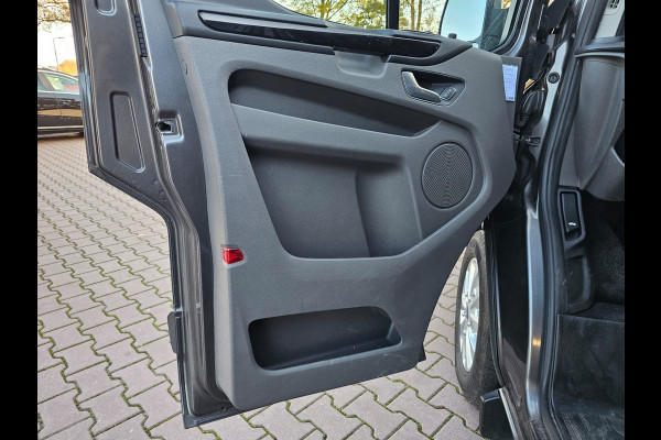 Ford Transit Custom 300 2.0 TDCI L2H1 Dubbele cabine | 2x Schuifdeur | Xenon | Trekhaak | Camera | PDC |