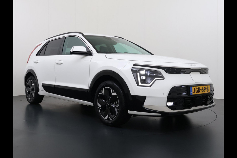Kia Niro EV E-Niro Business 64kWh | BETREFT NIEUWE AUTO | VOLLEDIGE KIA GARANTIE VAN TOEPASSING| CAMERA| STOEL/ STUURVERWARMING| ADAP. CRUISE