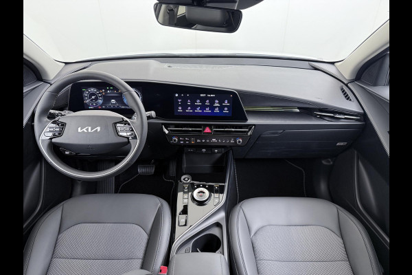 Kia Niro EV E-Niro Business 64kWh | BETREFT NIEUWE AUTO | VOLLEDIGE KIA GARANTIE VAN TOEPASSING| CAMERA| STOEL/ STUURVERWARMING| ADAP. CRUISE