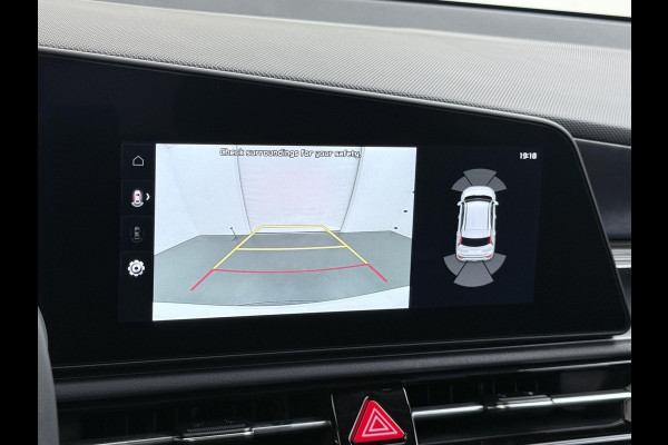 Kia Niro EV E-Niro Business 64kWh | BETREFT NIEUWE AUTO | VOLLEDIGE KIA GARANTIE VAN TOEPASSING| CAMERA| STOEL/ STUURVERWARMING| ADAP. CRUISE