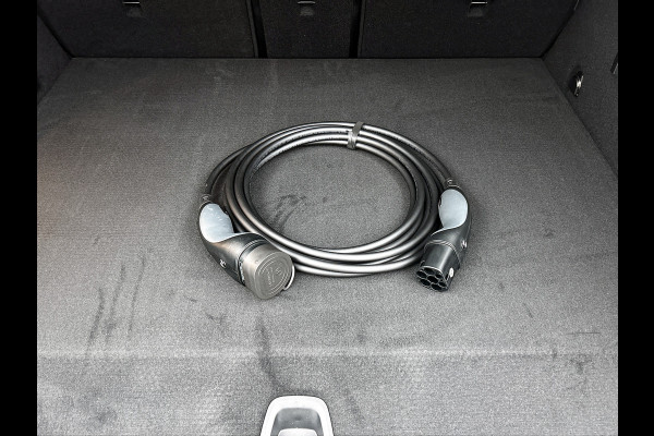 Mercedes-Benz GLC 400e 4MATIC Sport Edition | Techniekpakket met Airmatic | Nightpakket | AMG Premium Plus | Rijassistentiepakket Plus | DISTRONIC PLUS | Winter pakket | EASY PACK achterklep |