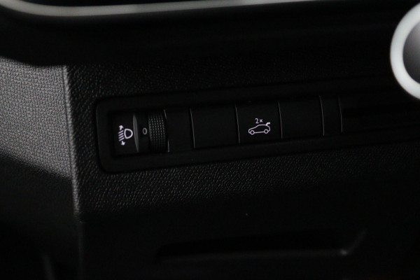 Peugeot 3008 1.2 PureTech Blue*ECC*HAAK*NAVI*CAM*CARPLAY