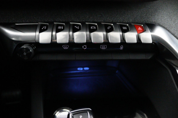 Peugeot 3008 1.2 PureTech Blue*ECC*HAAK*NAVI*CAM*CARPLAY