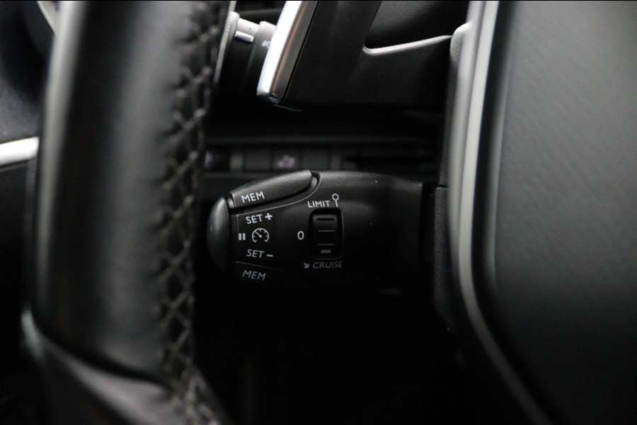 Peugeot 3008 1.2 PureTech Blue*ECC*HAAK*NAVI*CAM*CARPLAY