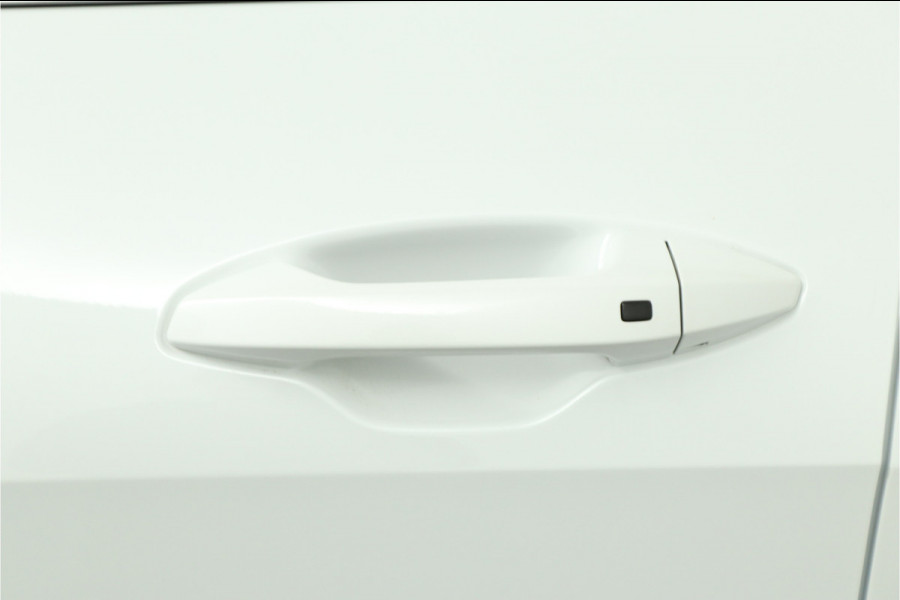 Kia Sportage 1.6 T-GDi Hybrid GT-Line Automaat Apple Carplay/Android Auto - Cruise Control - Dodehoekdetectie - Panoramadak -Stoel/Stuurverwarming - Fabrieksgarantie tot 06-2031