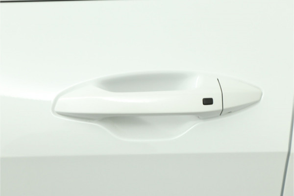 Kia Sportage 1.6 T-GDi Hybrid GT-Line Automaat Apple Carplay/Android Auto - Cruise Control - Dodehoekdetectie - Panoramadak -Stoel/Stuurverwarming - Fabrieksgarantie tot 06-2031