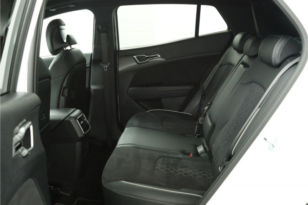 Kia Sportage 1.6 T-GDi Hybrid GT-Line Automaat Apple Carplay/Android Auto - Cruise Control - Dodehoekdetectie - Panoramadak -Stoel/Stuurverwarming - Fabrieksgarantie tot 06-2031