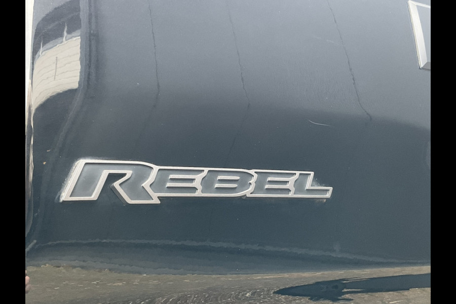 Dodge Ram 1500 5.7 V8 4x4 Crew Cab REBEL Pano HUD HK Full-Screen Leer 360Cam BOMVOL!