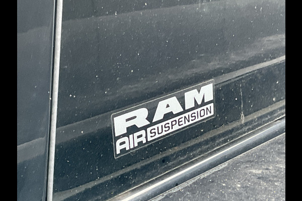 Dodge Ram 1500 5.7 V8 4x4 Crew Cab REBEL Pano HUD HK Full-Screen Leer 360Cam BOMVOL!