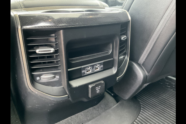 Dodge Ram 1500 5.7 V8 4x4 Crew Cab REBEL Pano HUD HK Full-Screen Leer 360Cam BOMVOL!