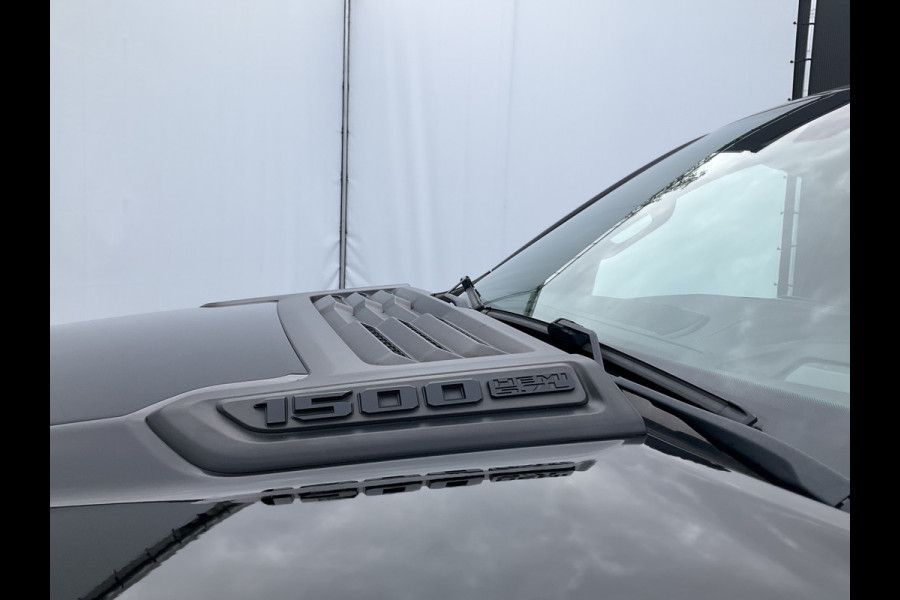 Dodge Ram 1500 5.7 V8 4x4 Crew Cab REBEL Pano HUD HK Full-Screen Leer 360Cam BOMVOL!