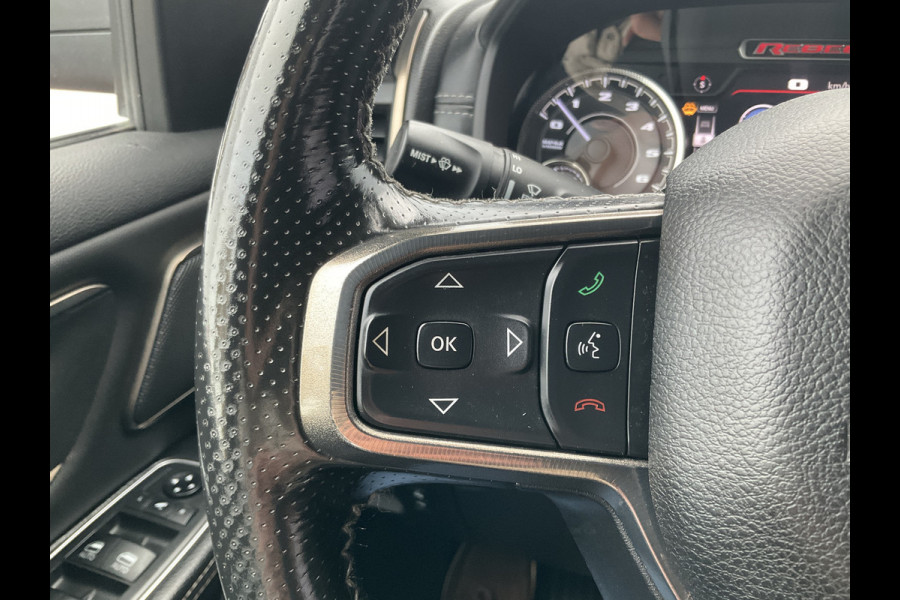 Dodge Ram 1500 5.7 V8 4x4 Crew Cab REBEL Pano HUD HK Full-Screen Leer 360Cam BOMVOL!