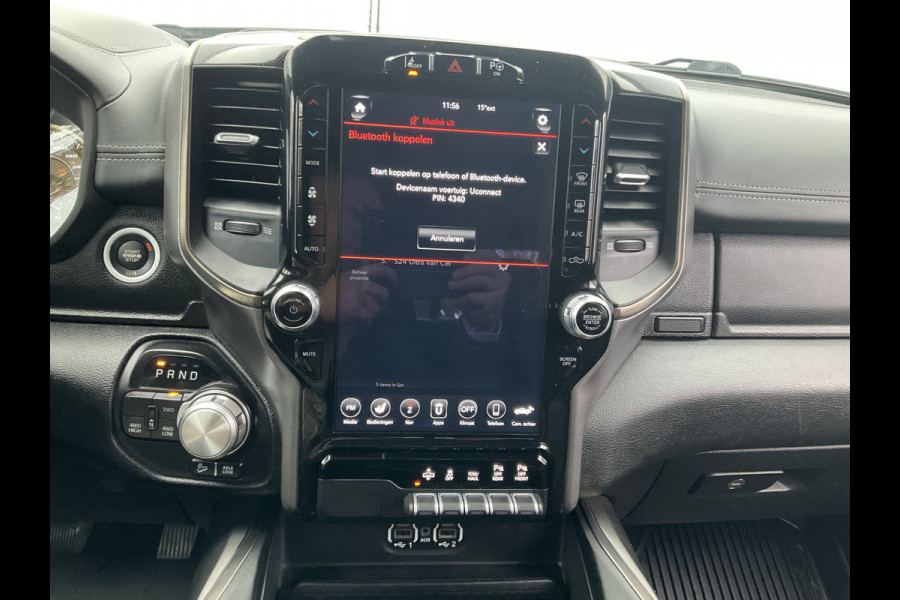 Dodge Ram 1500 5.7 V8 4x4 Crew Cab REBEL Pano HUD HK Full-Screen Leer 360Cam BOMVOL!