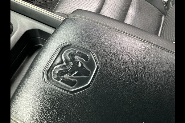 Dodge Ram 1500 5.7 V8 4x4 Crew Cab REBEL Pano HUD HK Full-Screen Leer 360Cam BOMVOL!