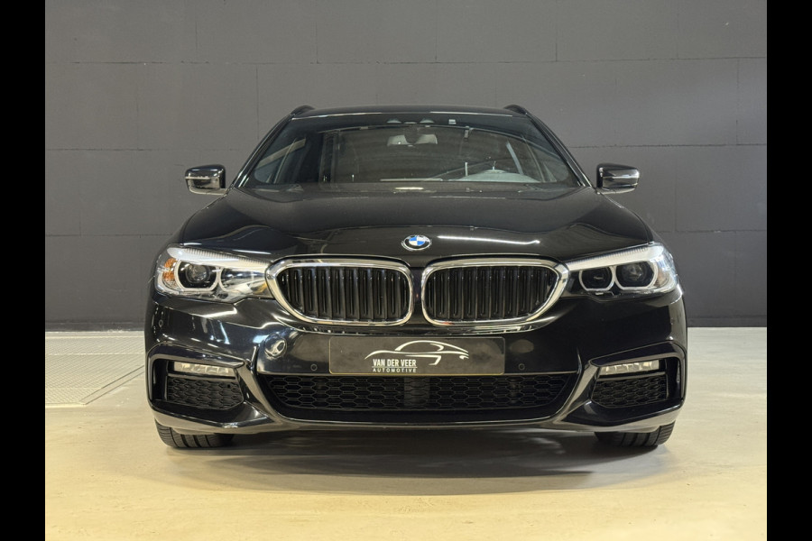 BMW 5 Serie Touring 520i Corporate Lease Executive | M-Sport | M Aerodynamica | Sfeerverlichting | 19'' | Full LED | Camera | Elektr. trekhaak