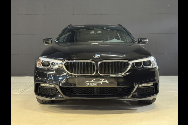 BMW 5 Serie Touring 520i Corporate Lease Executive | M-Sport | M Aerodynamica | Sfeerverlichting | 19'' | Full LED | Camera | Elektr. trekhaak