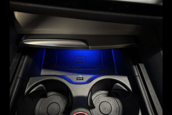 BMW 5 Serie Touring 520i Corporate Lease Executive | M-Sport | M Aerodynamica | Sfeerverlichting | 19'' | Full LED | Camera | Elektr. trekhaak