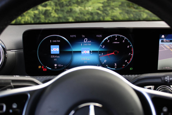 Mercedes-Benz CLA-Klasse 180 Business Solution 1eEigenaar