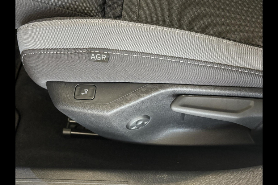 Opel Astra Sports Tourer 1.2 Turbo Hybrid Business Edition Automaat | Navigatie | Adaptive cruise control | Android auto / Apple carplay  | Stoelverwarming