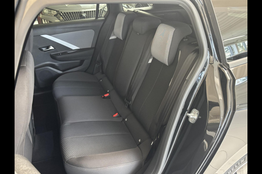 Opel Astra Sports Tourer 1.2 Turbo Hybrid Business Edition Automaat | Navigatie | Adaptive cruise control | Android auto / Apple carplay  | Stoelverwarming